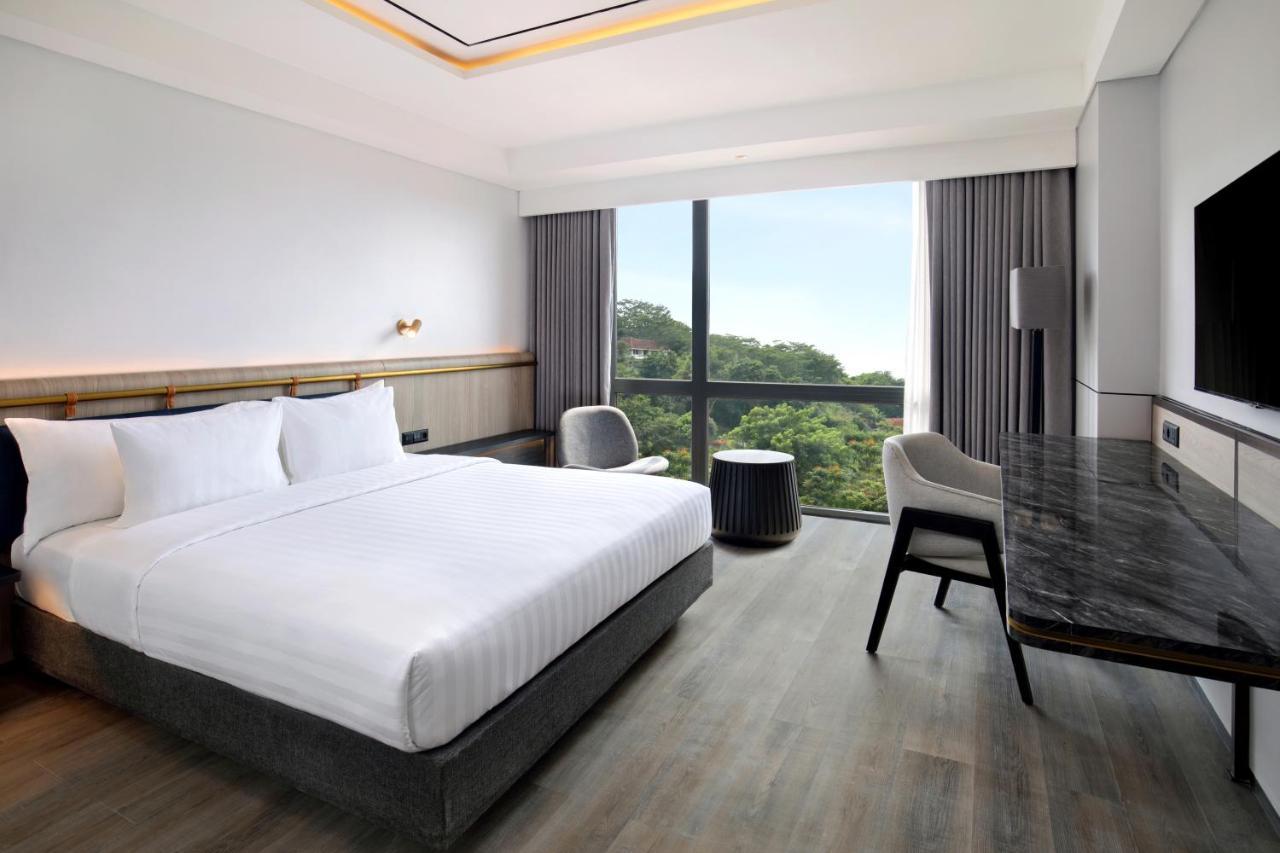 Hotel Aruss Semarang Exterior photo